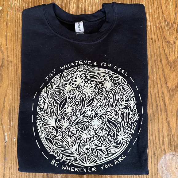 Noah Kahan Crew Neck - Picture 1 of 3